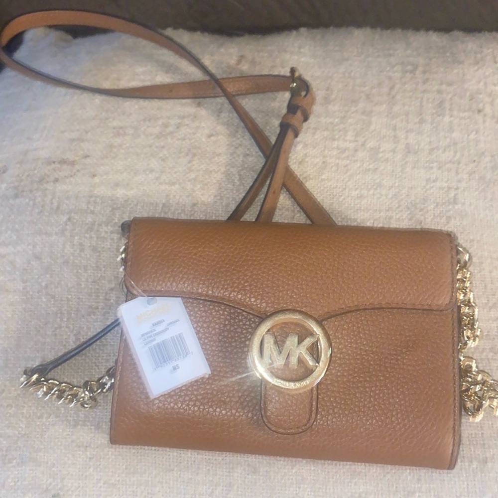 Michael kors crossbody vanna purse brand new with tags